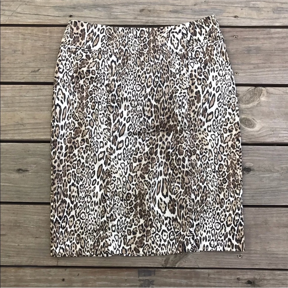 New York & Company Leopard Print Pencil Skirt Sz 0
